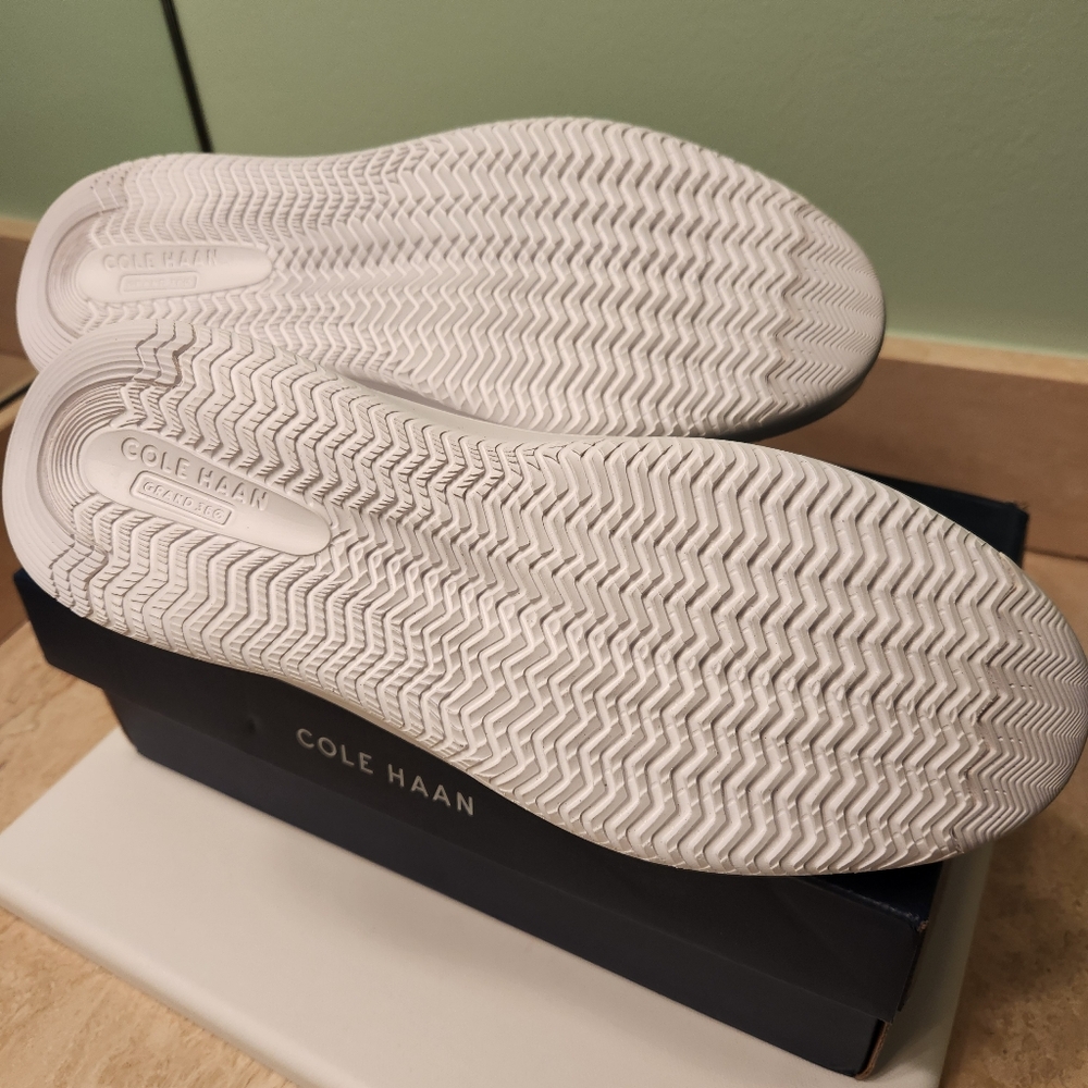 Cole Haan Women's Grandpro Topspin Triple Strap Sneaker W30410-B Optic White New - Picture 3 of 4